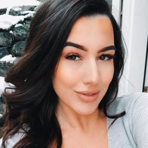 Meet your Posher, Zoe